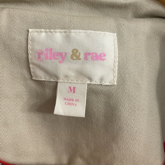 Riley & Rae Beige Double-Breasted Trench Coat - Picture 3 of 10